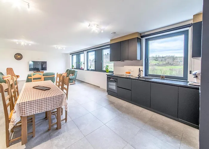 Villa Modern In With Pool