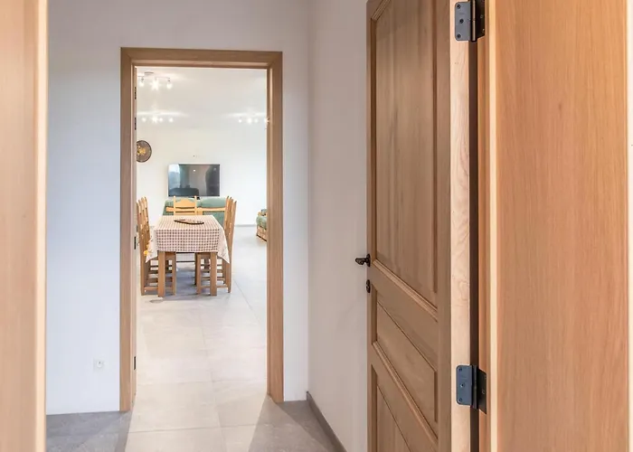 Modern In With Pool * Forrieres